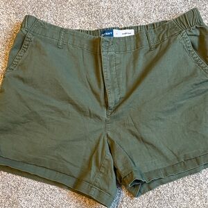 Old Navy Women's Olive Cargo Shorts